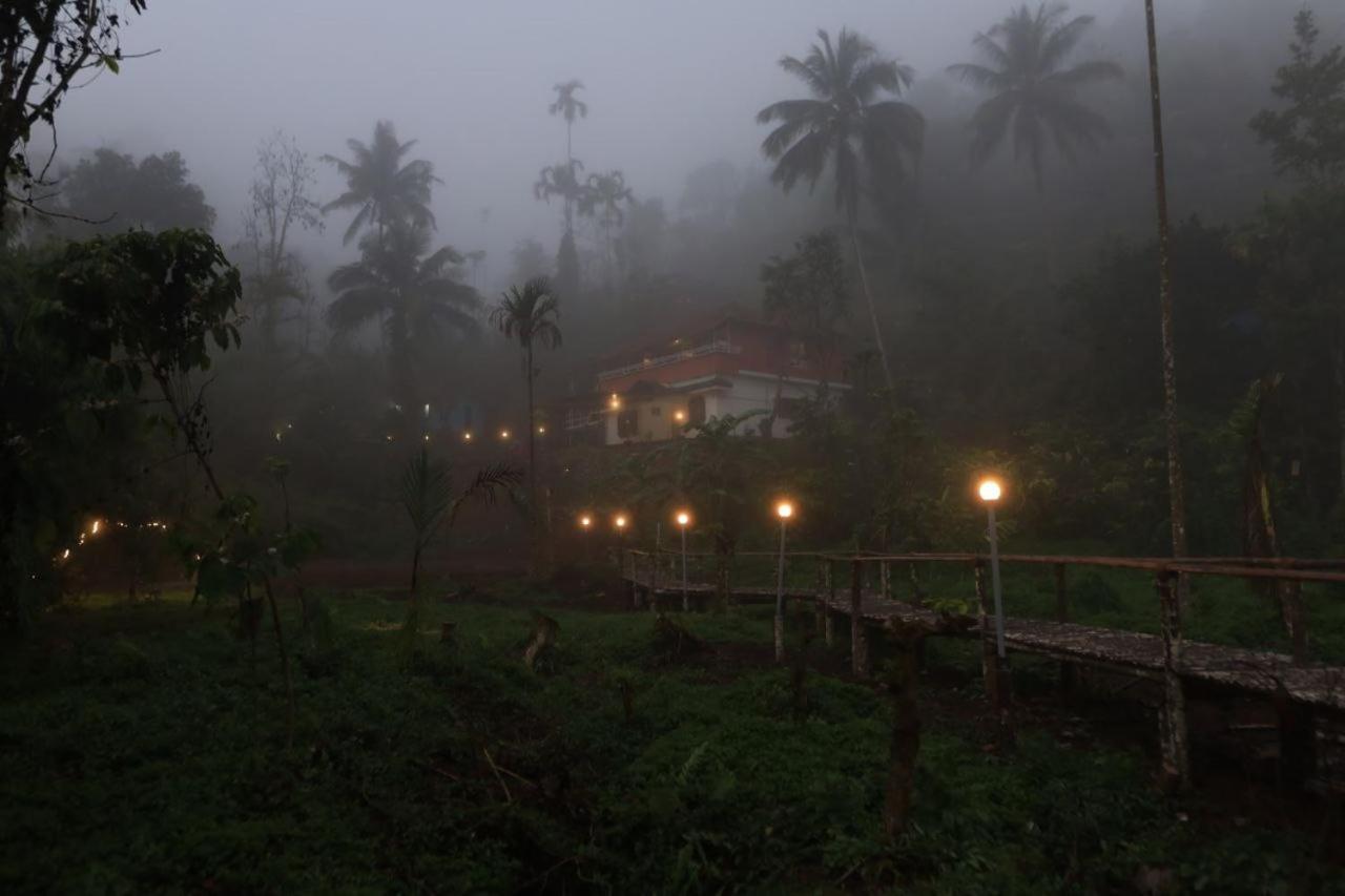 דירות ויטירי Mountain Manor מראה חיצוני תמונה